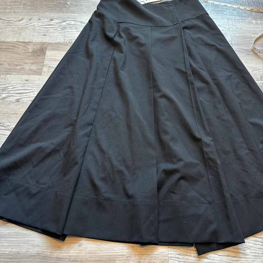 skirts - Picture 7 of 8